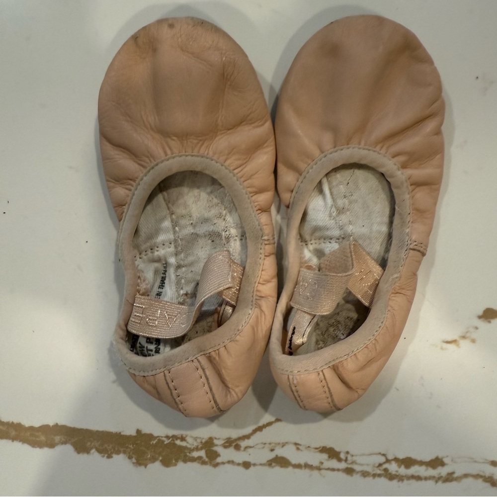 Capezio Pink Ballet Shoes Slippers Child Size 10